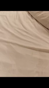 喷水少妇在家吃不饱，老公只要游戏不做爱