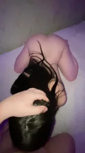 白俄罗斯留学女学生荡妇大屁股被插的浪叫连连，俄国大鸡巴精液标记臀部